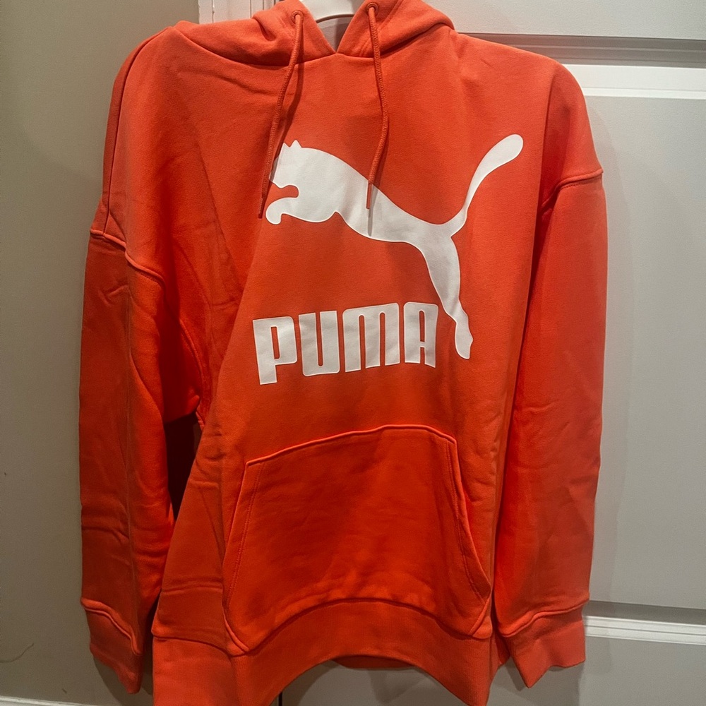 PUMA Women’s Classic Logo Hoodie- Georgia Peach